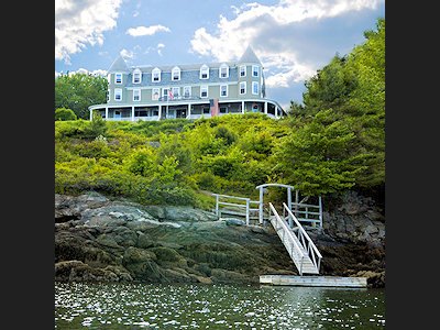 Plan your dream wedding at the Grey Havens Inn!
